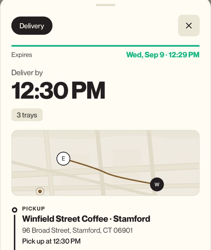 App do entregador da Winfield: uma nova entrega com o horário limite, os itens e a rota